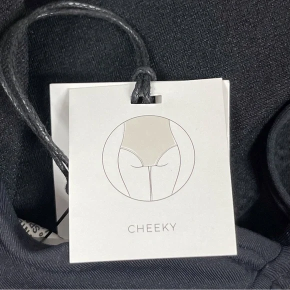 🏝️PLUNGE RUFFLE LOW BACK SWIMSUIT - Picture 7 of 10